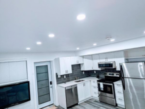 Modern 2BR Duplex 3.0 GBPS internet with Parking